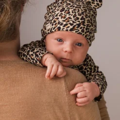 Leo Aiko Ear, Baby Hat - Brown Leo -marmar copenhagen shop MARMAR NEWBORN AW23 28 0916 high sRGB JPG