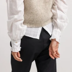 Taj W, Knitted Vest - Cashew Melange -marmar copenhagen shop MarMar AW24 STL Woman 9 JPG